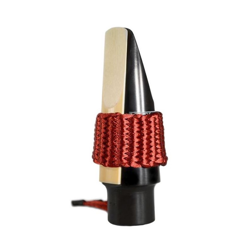 BAMBU AT02 LIGATURE SAXOPHONE TENOR FIBRE SYNTHETIQUE bordeaux à 36,00€ TTC chez L'ATELIER DES
